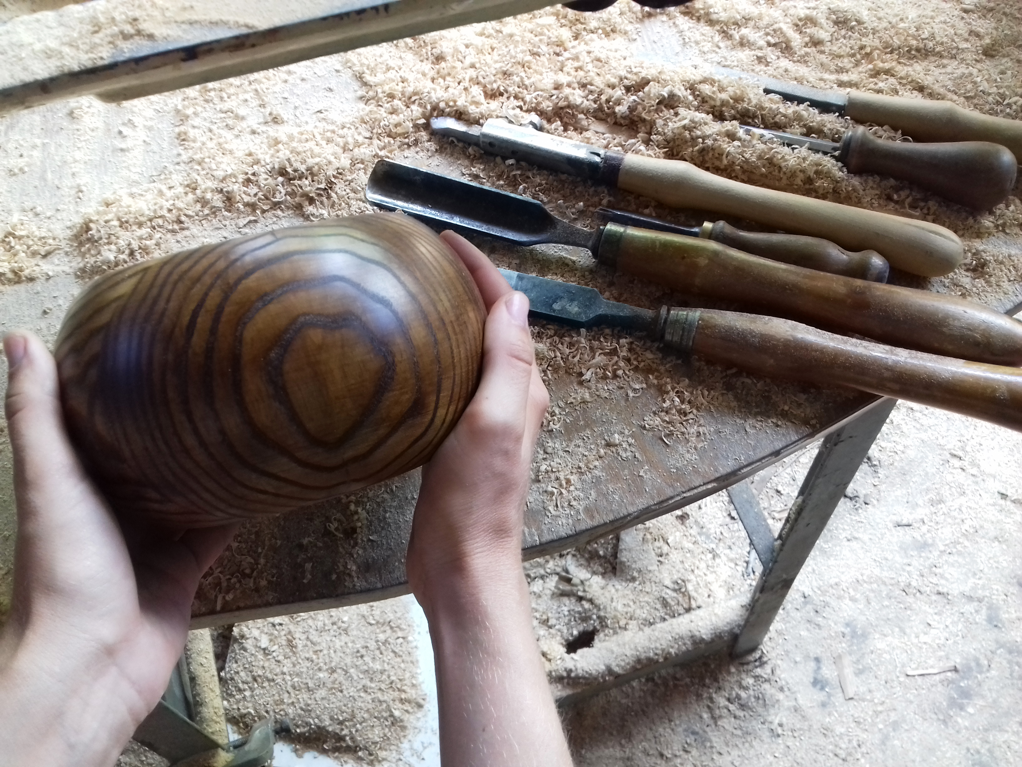 Клубочница из дерева - ручная работа Клубочница из дерева - ручная работа